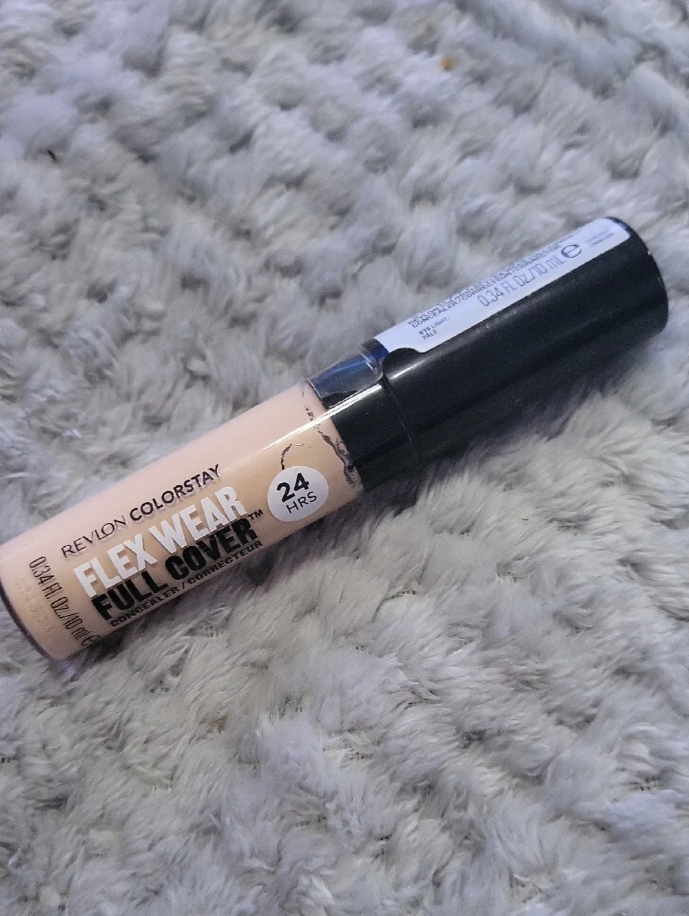 Revlon Flex Wear Full Cover Concealer -‎ 015 Light